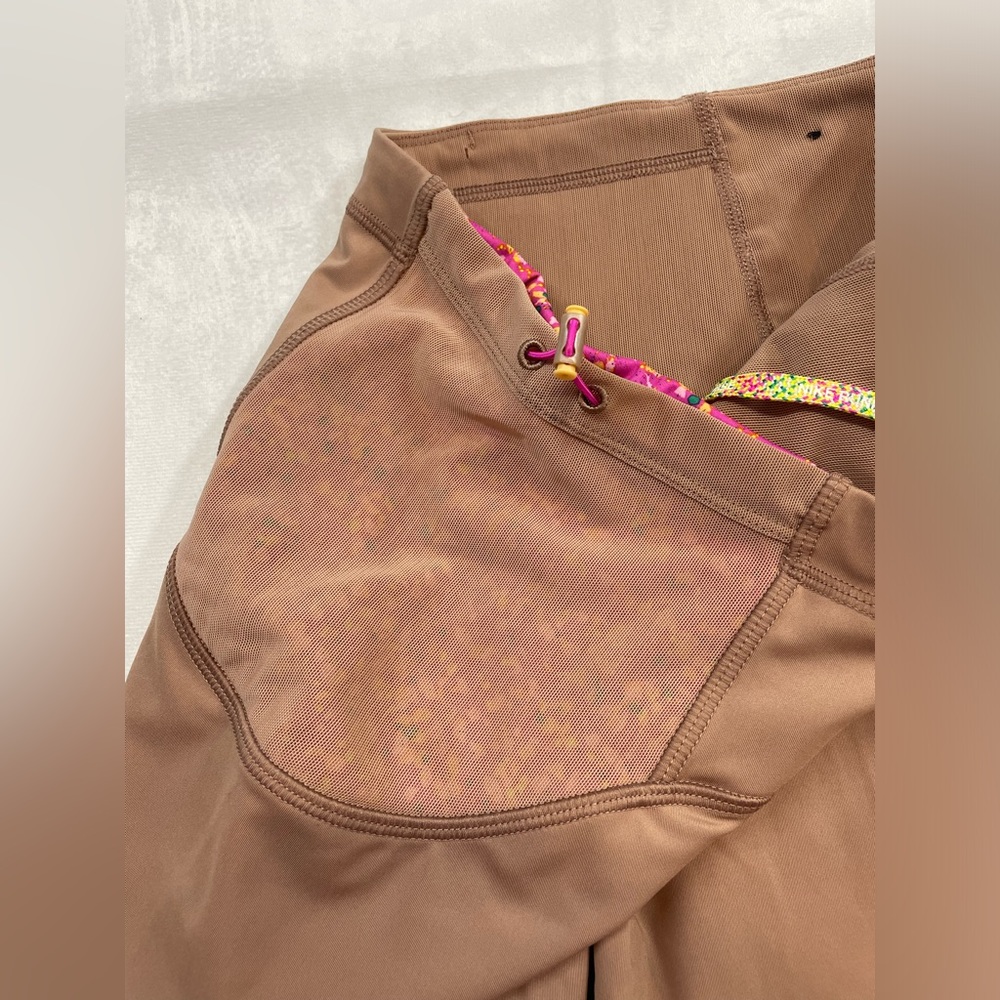 NIKE Speed Icon Clash in Desert Dust 7/8 Running Legging Women's Size M - Picture 12 of 16